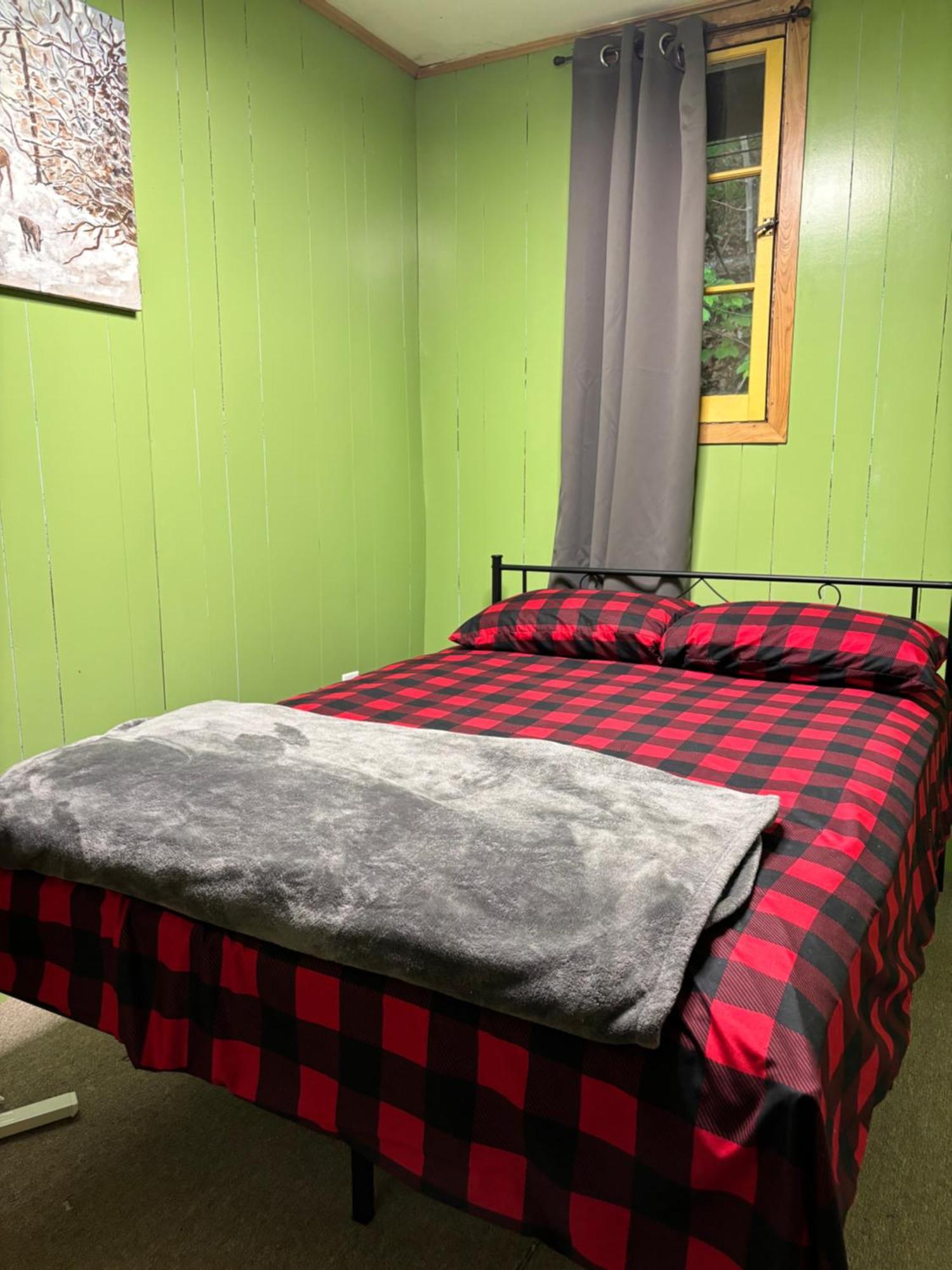 Lakefront Hideaway Resort Kawartha Lakes Cameră foto